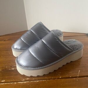 Anthropologie Maeve Silver Puffer Platform Mules Slippers Shoes Size Medium 8-9